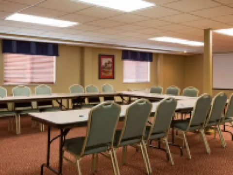 AmericInn by Wyndham Republic Hotels in Greene County