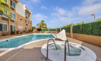 Best Western Plus South Bay Hotel