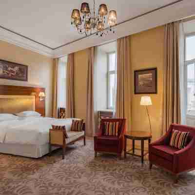 Grand Hotel Vilnius, Curio Collection by Hilton Rooms