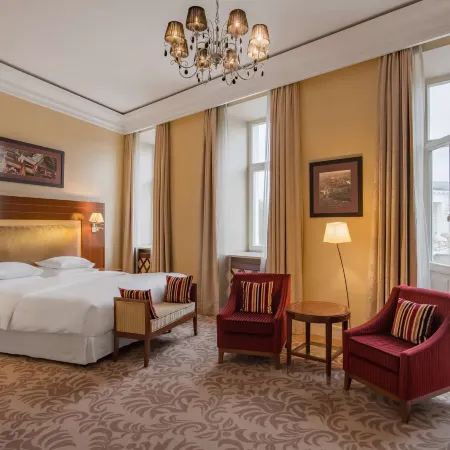 Grand Hotel Vilnius, Curio Collection by Hilton