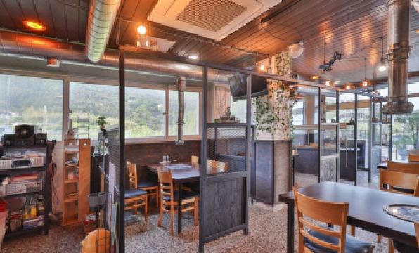 Geoje Island Harakeke Pension (New Swimming Pool Open)