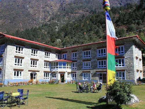 Everest Summit Lodge - Lukla - 2 ดาว
