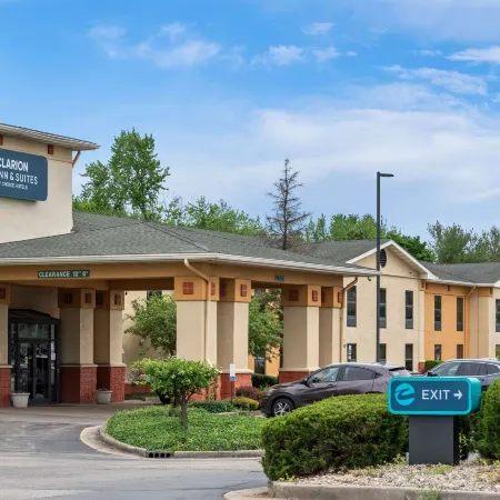 Clarion Inn & Suites Northwest