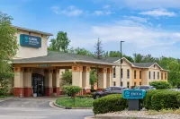 Clarion Inn & Suites Northwest Отели в г. Индианаполис