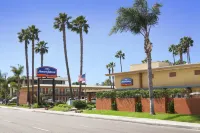 Days Inn by Wyndham El Paso Airport East Hotels near Speedway