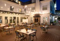 Kennebunkport Inn - breakfast