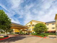 Super 8 by Wyndham Lubbock West Hotels in Lubbock