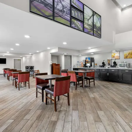Comfort Inn & Suites Nashville Near Tanger Outlets I-24 Antioch