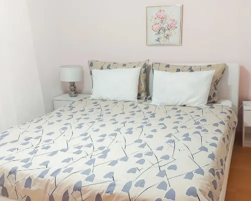 Danica Hotels in Peroj