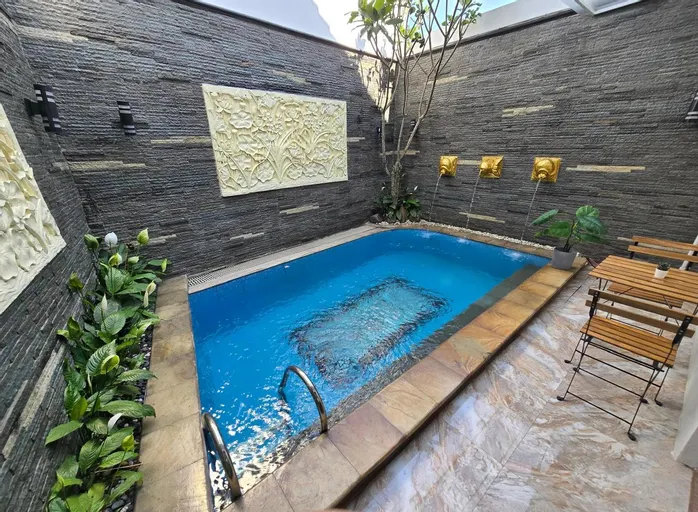 Villa Awls & Resort Puncak - Cisarua