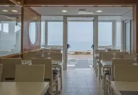 호텔 로사마르 맥심 - 성인 전용 +21 - 조식 운영