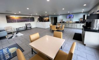 Days Inn by Wyndham Canton