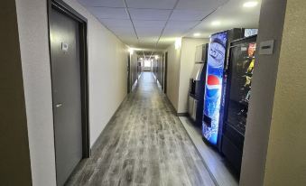 Super 8 by Wyndham Buffalo