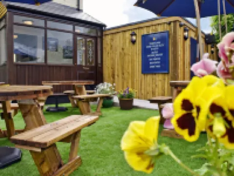 Hanbury Turn Hotels in Stoke