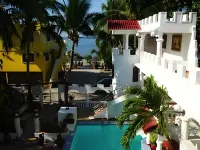White & Yellow Castle Hotel and Resort - สระว่ายน้ำส่วนตัว