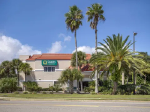 Quality Inn & Suites St Augustine Beach Area Hotels in St. Augustine Beach