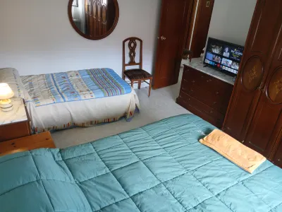 Triple Room in Chalet in Toledo