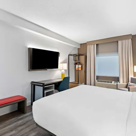 Comfort Inn & Suites