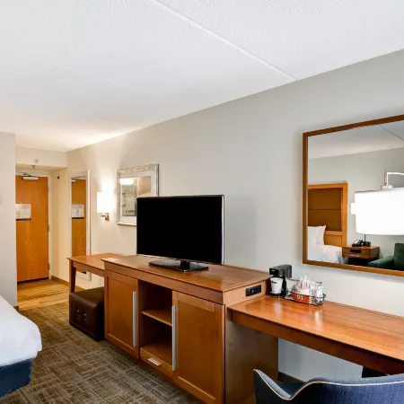 Hampton Inn Albany-Wolf Road (Airport)