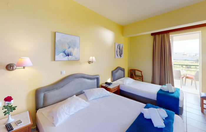 Dedalos Beach Hotel