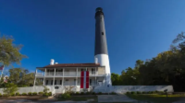 Gorgeous, updated oceanfront Condo with pool - Perdido Key Beach