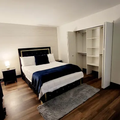 New luxury apartment in Baltimore City near JHU and the heart of  Hampden Hotels near Belvedere Square
