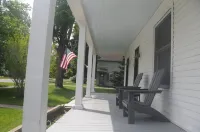 Welcome to our farmhouse! Come and enjoy Empire. You will be happy you did.