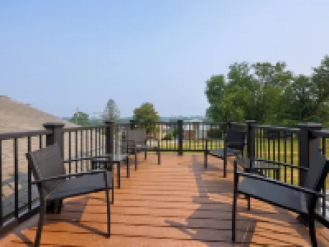 New! Sleeps 16! Across from Sight&Sound! Location! 斯特拉斯堡酒店