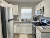 Cozy Downtown Montrose Studio!Free Parking! With WIFI!