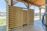 Dog friendly-perfect central location in OBX, few minutes walk from the beach