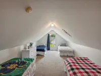 Minutes to ND-Sleeps 10+, Family+Pet-Friendly, Early Check-In, Big Yard & Clean! Hotels in Harris Township