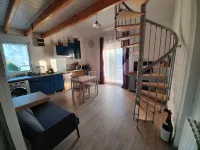 Duplex Nights & Days in Nuits-Saint-Georges Hotels near Les Caves du Palais