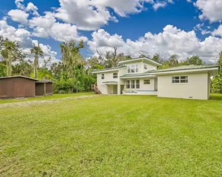 LaBelle Vie, "Riverfront Serenity Bamboo Trails on 3+ acres. Hotels in Hendry County