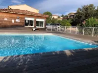 Apartment in residence with swimming pool, janitor, 7 minutes walk from the beach Hotels in Zonza