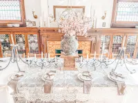 Gilmore Manor. Luxury Group Stay. Prime downtown location. 5 Min to Cedar Point.