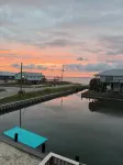Family home~4 Bedroom~ WATER Front ~next 2 Beach & Bay~ Pet Friendly