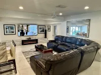 STUNNING LUXURY 5 BED BIG 50x25 POOL🔥HOT BIG JET SPA, MINUTES TO BEACH, GOLF! - プライペートプール