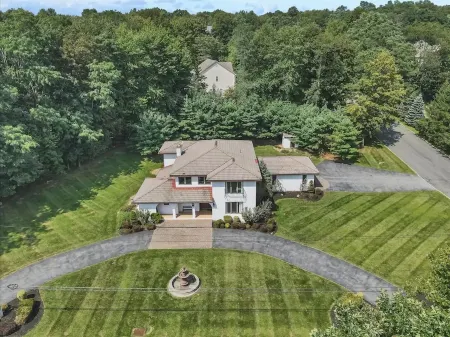 Spacious + beautiful 5-bedroom Mediterranean Villa in Monroe, NY.