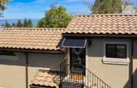 Magnolia Cottage near West Seattle's Alki Beach