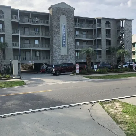 Ocean Front, 2nd Floor Unit with Balcony, 2 Bedroom Sleeps Six