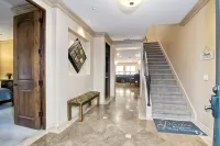 Heart of Carlsbad Village, Too  Walk Everywhere!Luxurious and Private.