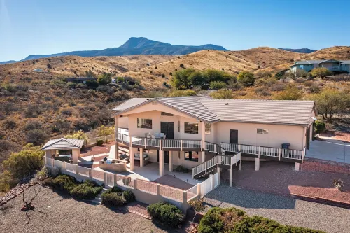 PeaksView Oasis - Spacious, central w/great views Hotels in Clarkdale