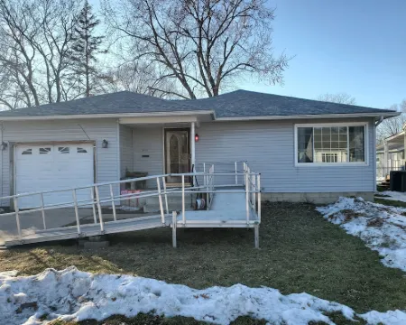 Charming Family 1-level and pet-friendly Home Hotels in Austin