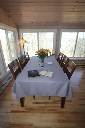 the Cape Lookout at Shore Haven,  4 bedrooms, 2 baths, sleeps 8, maybe 9 Отели рядом с достопримечательностью «Маунт-Дезерт»