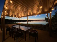 End of the Point - Main House    - - Book Now for the 2026 World Cup - -