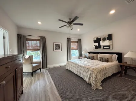 Enjoy sunset and an evening around firepit, short walk to beach and pool