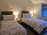 Romantic cottage for two, Dartmoor and SW coast Hotels near Mill Marsh Playground