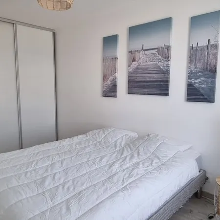 Beautiful apartment with sea view 50m from the sea with heated communal pool - Thalasso