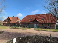 Dünentraum, Ferienwohnung in "De Feerjenhusen" am Haubarg von Vollerwiek Hotels in Vollerwiek