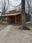 Country Cabin with Jacuzzi Tub Near Blue Springs Ranch